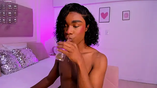 Nico Dior online show from May 29, 2026, 2:28 am