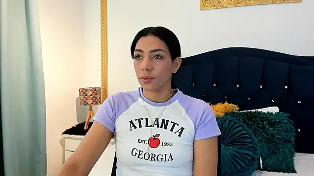 Snapshot of AmberKayleigh chatting on July 6, 2026, 2:35 pm AmberKayleigh online show from July 6, 2026, 2:35 pm