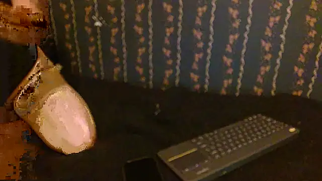 Snapshot of yourfavgirlduh chatting on July 13, 2026, 12:15 pm yourfavgirlduh online show from July 13, 2026, 12:15 pm
