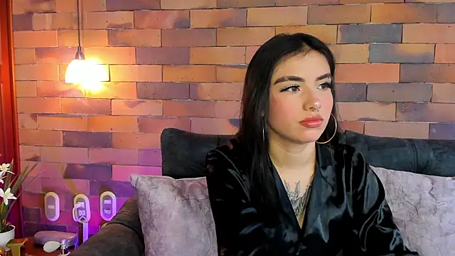 isabella hv online show from April 20, 2026, 3:24 pm