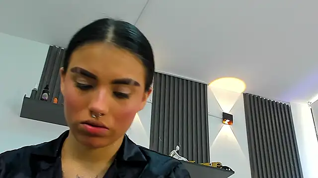 Snapshot of isabella_hv chatting on July 15, 2026, 7:43 pm isabella hv online show from July 15, 2026, 7:43 pm