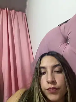 JUANITA07 online show from May 29, 2026, 1:22 am