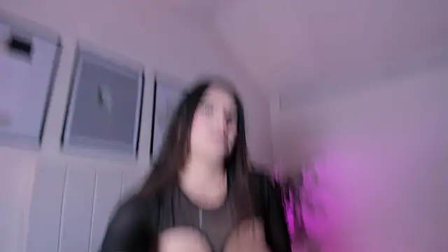 jessiie joness online show from June 4, 2026, 11:59 am
