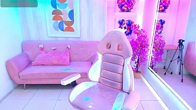 Snapshot of Sofi_monroeee chatting on May 27, 2026, 7:32 pm Sofi monroeee online show from May 27, 2026, 7:32 pm