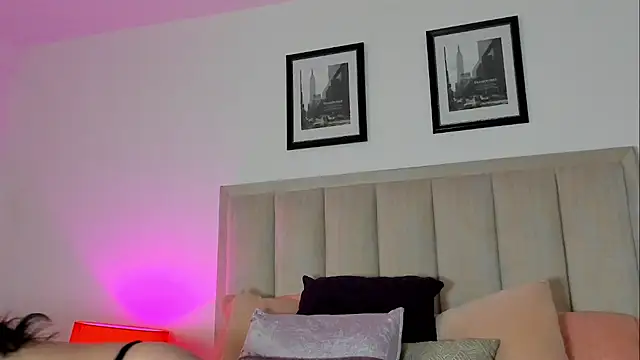 Snapshot of CatalinaSaanz chatting on June 16, 2026, 7:03 pm CatalinaSaanz online show from June 16, 2026, 7:03 pm