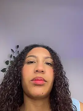 Snapshot of Daphnne_Curly chatting on July 12, 2026, 8:31 pm Daphnne Curly online show from July 12, 2026, 8:31 pm