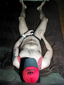 EdwardColeRenton online show from April 23, 2026, 8:54 am