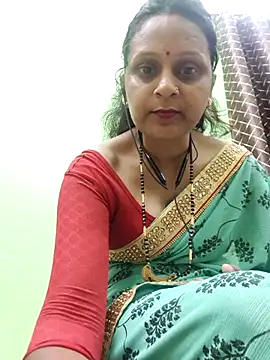 Snapshot of Beborani chatting on May 12, 2026, 5:41 pm Beborani online show from May 12, 2026, 5:41 pm