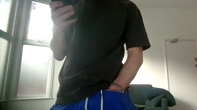frenchbdmaninlondon online show from May 6, 2026, 6:01 pm