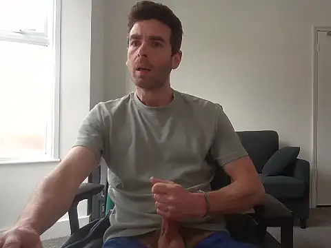 frenchbdmaninlondon online show from May 18, 2026, 1:05 pm