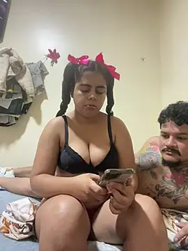 Snapshot of Carolina_caro chatting on May 14, 2026, 4:15 pm Carolina caro online show from May 14, 2026, 4:15 pm