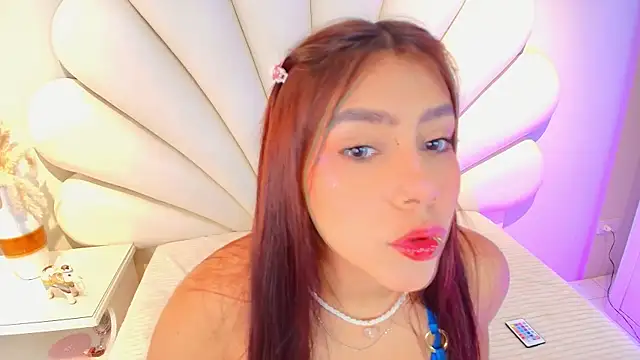 SiennaMoore online show from July 13, 2026, 9:14 pm