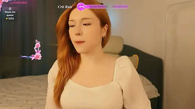 Snapshot of flaremoon chatting on July 10, 2026, 4:23 am flaremoon online show from July 10, 2026, 4:23 am