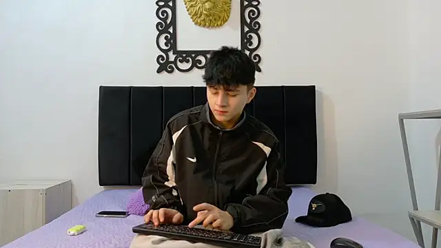 Snapshot of LunayDream chatting on June 27, 2026, 11:49 am LunayDream online show from June 27, 2026, 11:49 am