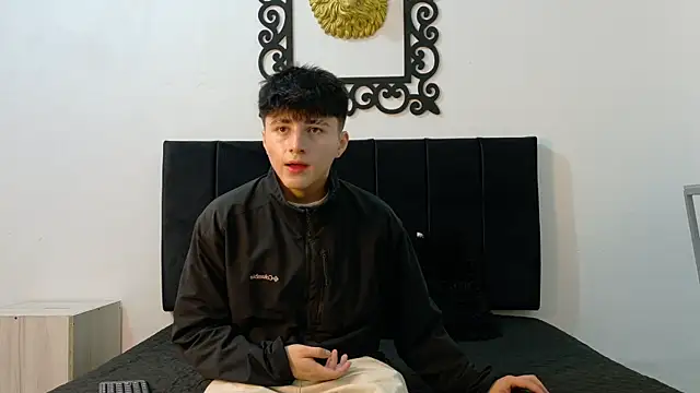 Snapshot of LunayDream chatting on June 19, 2026, 11:38 am LunayDream online show from June 19, 2026, 11:38 am