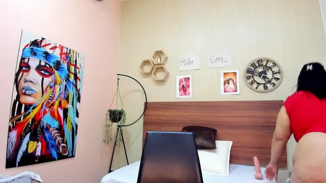 MillaGrey online show from June 1, 2026, 12:27 pm
