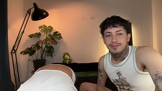 Noah and Steven online show from May 25, 2026, 3:22 pm