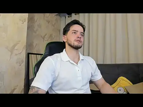 RONNY COLTON online show from June 2, 2026, 11:05 pm