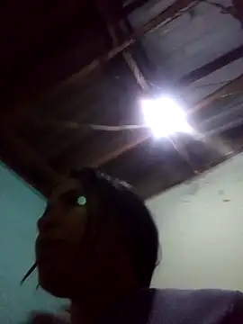 kimi1kimi online show from April 21, 2026, 11:44 pm