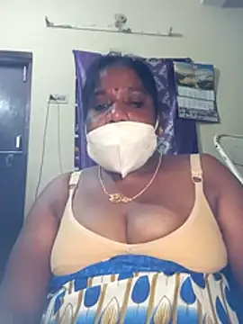 Snapshot of swetha10 chatting on July 17, 2026, 6:05 pm swetha10 online show from July 17, 2026, 6:05 pm