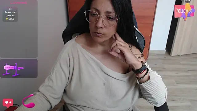 Melissaleehot online show from July 10, 2026, 8:31 pm