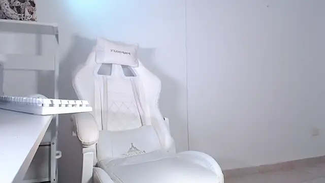Snapshot of CaishenX_ chatting on April 25, 2026, 3:20 am CaishenX online show from April 25, 2026, 3:20 am