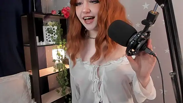 Snapshot of Cherry_Vessel chatting on June 24, 2026, 7:22 pm Cherry Vessel online show from June 24, 2026, 7:22 pm