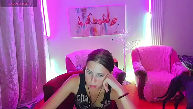 Snapshot of MaryRapunzel chatting on July 19, 2026, 7:21 pm MaryRapunzel online show from July 19, 2026, 7:21 pm