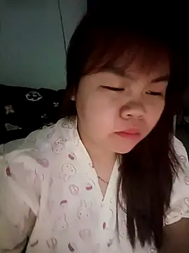 Truxcy1 online show from May 3, 2026, 6:07 am
