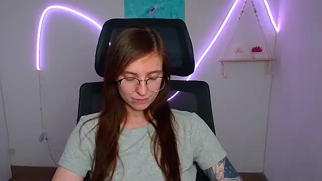 Snapshot of Luna_Tantra chatting on May 20, 2026, 12:35 pm Luna Tantra online show from May 20, 2026, 12:35 pm