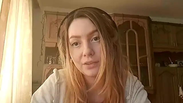 LubaGiovanni online show from April 24, 2026, 8:38 am