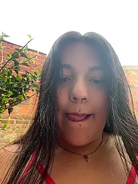 Snapshot of emily_gv1 chatting on July 5, 2026, 5:42 pm emily gv1 online show from July 5, 2026, 5:42 pm