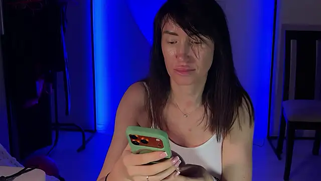 Snapshot of Goddess_Tati chatting on June 11, 2026, 12:32 am Goddess Tati online show from June 11, 2026, 12:32 am