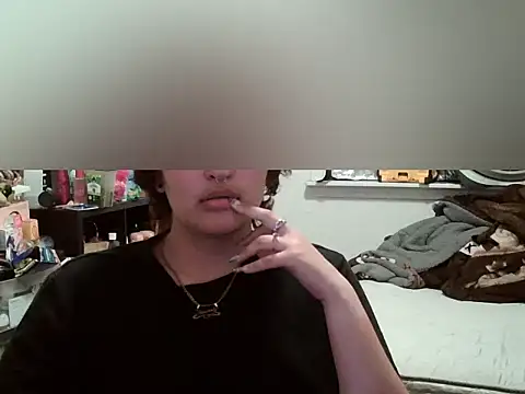 oreobunnyxoxo online show from April 21, 2026, 6:09 am