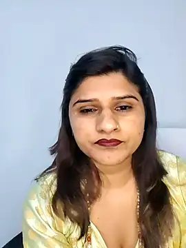 Snapshot of Cute-Rhea chatting on April 21, 2026, 2:01 pm Cute-Rhea online show from April 21, 2026, 2:01 pm