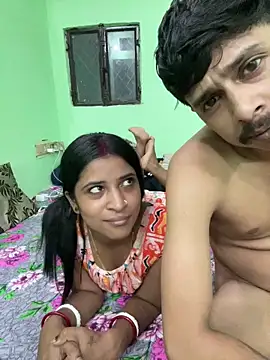 Snapshot of hot-couple-0 chatting on June 10, 2026, 2:07 pm hot-couple-0 online show from June 10, 2026, 2:07 pm