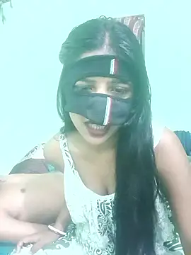 Snapshot of hot-couple-0 chatting on May 13, 2026, 6:42 am hot-couple-0 online show from May 13, 2026, 6:42 am