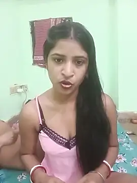 Snapshot of hot-couple-0 chatting on May 15, 2026, 5:55 pm hot-couple-0 online show from May 15, 2026, 5:55 pm