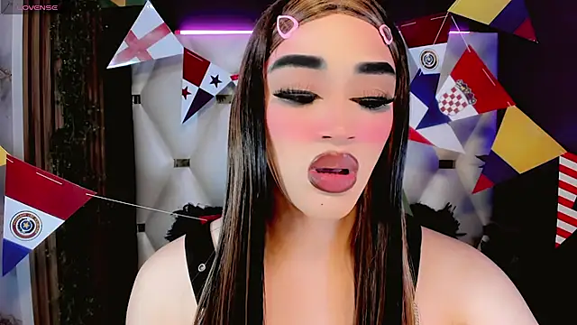 Snapshot of Camila_Vasquezz1 chatting on June 12, 2026, 11:19 am Camila Vasquezz1 online show from June 12, 2026, 11:19 am