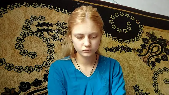 LunaLaday online show from June 1, 2026, 3:29 am