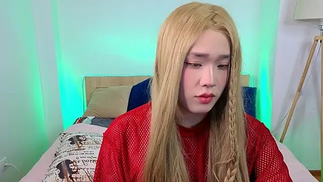 icexoxo2 online show from July 22, 2026, 1:13 pm