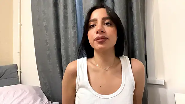 Snapshot of AngellaBarbini chatting on June 8, 2026, 4:18 pm AngellaBarbini online show from June 8, 2026, 4:18 pm