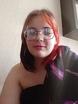 Snapshot of LoisFox chatting on April 24, 2026, 12:07 pm LoisFox online show from April 24, 2026, 12:07 pm