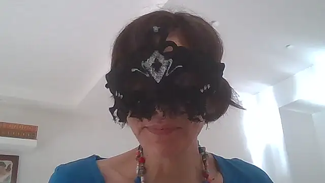 Snapshot of HelenTiAscolta chatting on June 10, 2026, 4:08 pm HelenTiAscolta online show from June 10, 2026, 4:08 pm