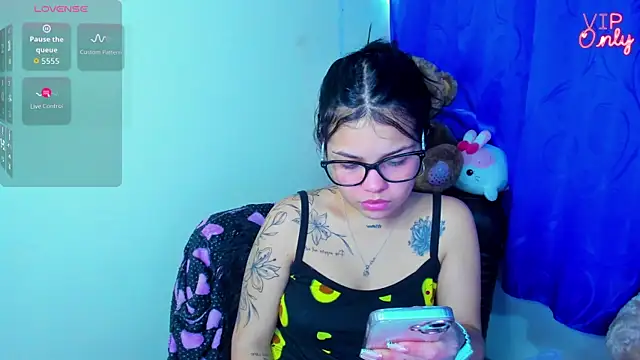 Snapshot of angelina_77 chatting on July 14, 2026, 4:24 pm angelina 77 online show from July 14, 2026, 4:24 pm
