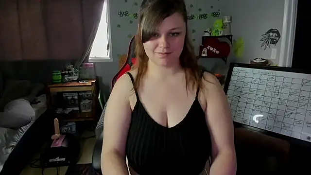 DelilaFields2 online show from May 15, 2026, 11:03 pm