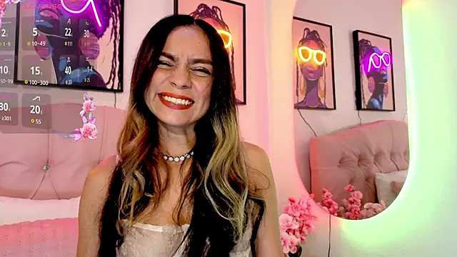 Snapshot of Liz_Lancester chatting on April 28, 2026, 2:32 pm Liz Lancester online show from April 28, 2026, 2:32 pm