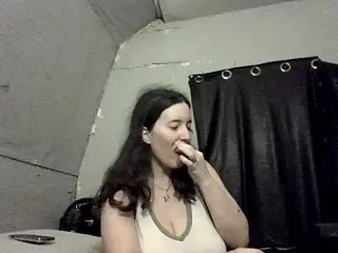 Snapshot of Mini83 chatting on June 11, 2026, 9:01 pm Mini83 online show from June 11, 2026, 9:01 pm