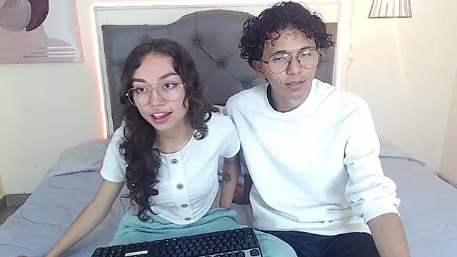 Snapshot of Lubli_thodez chatting on April 30, 2026, 2:02 pm Lubli thodez online show from April 30, 2026, 2:02 pm