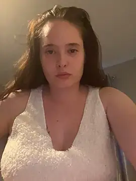 Poppylooloo online show from April 26, 2026, 7:11 pm